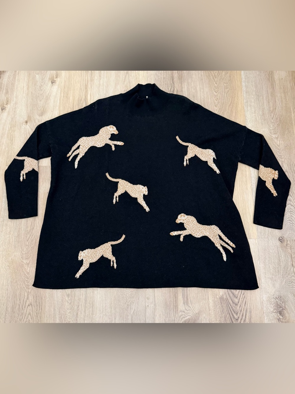 Entro Black Sweater with Ghost Leopard Print - Picture 4 of 6